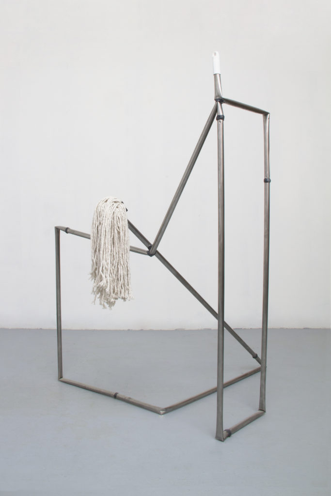 End to End(mop) 2014 sculpture by Aaron King metal, mop head, epoxy 52'' x 40'' x 36''
